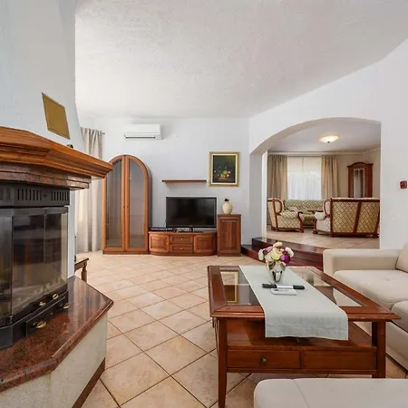 Holiday home Eufemia *